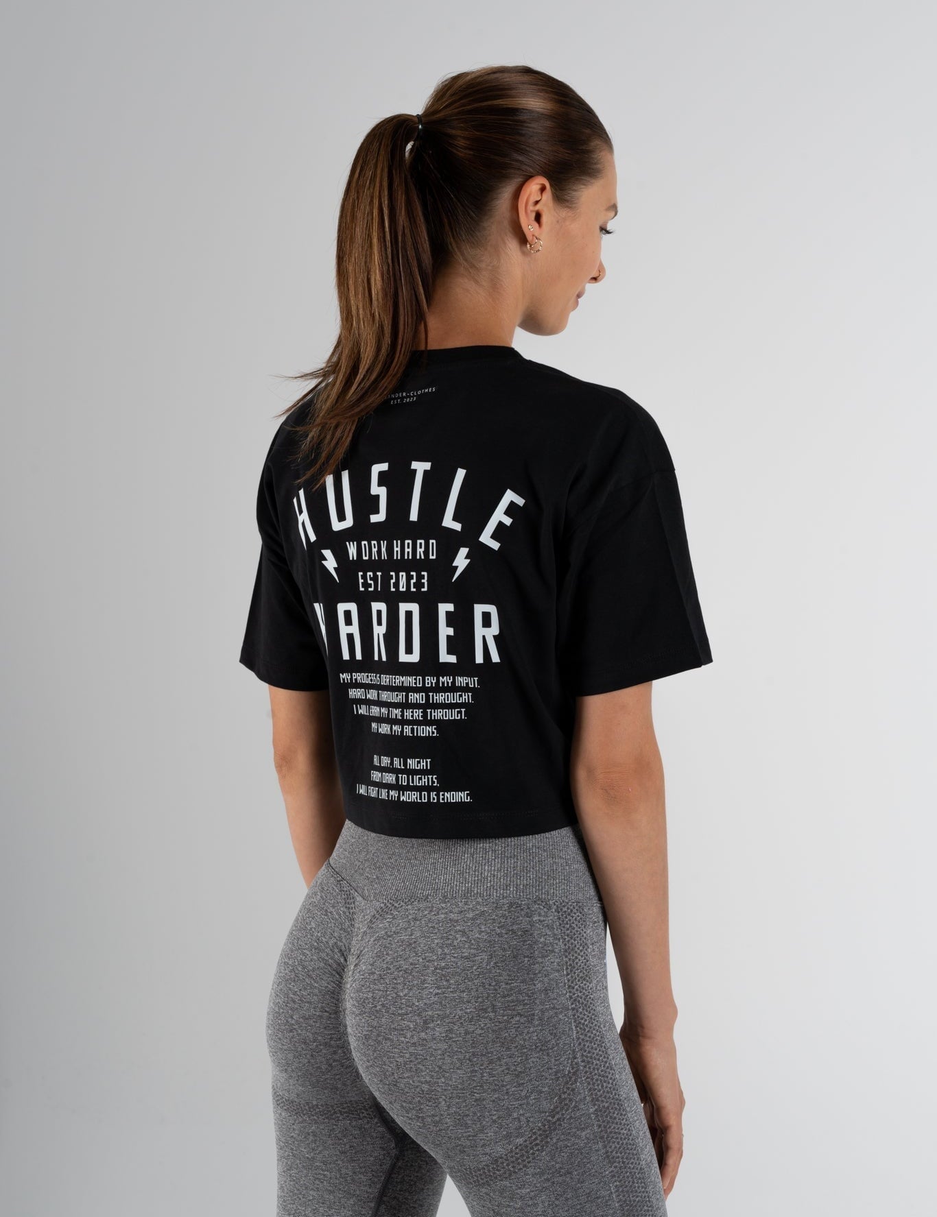 Hustle - Crop Shirt AClothes
